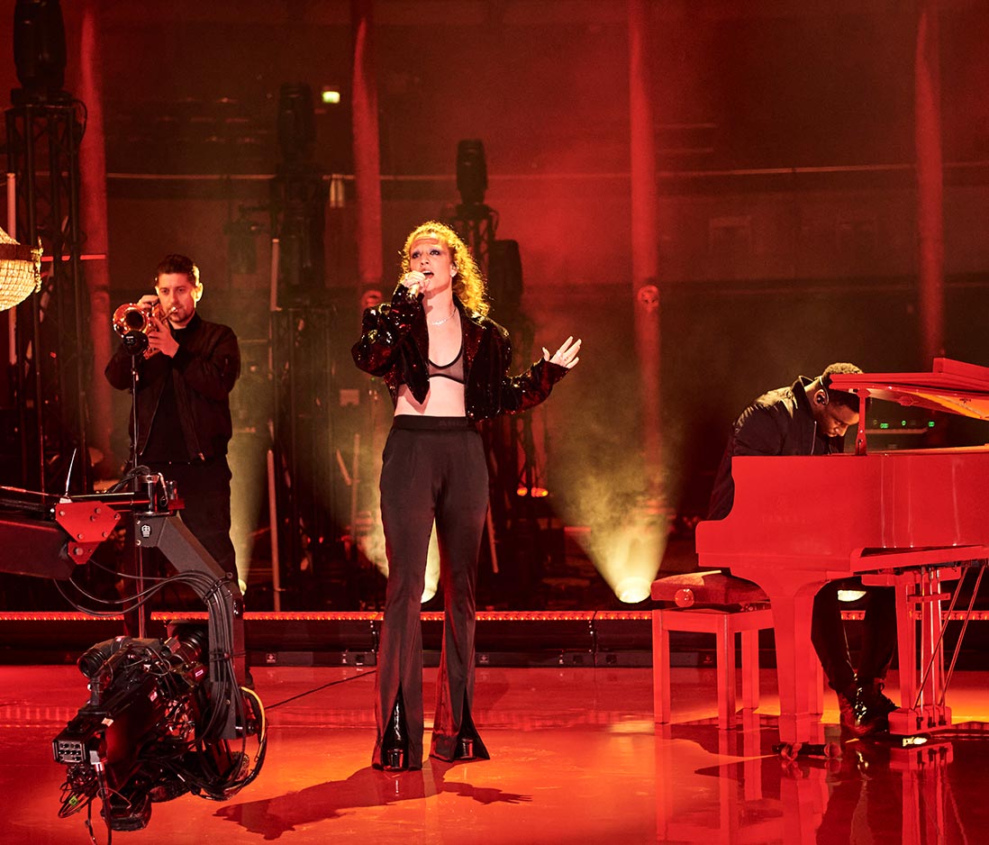 Vivid Case Study - Amazon Festive Fundraiser live from the Roundhouse, London