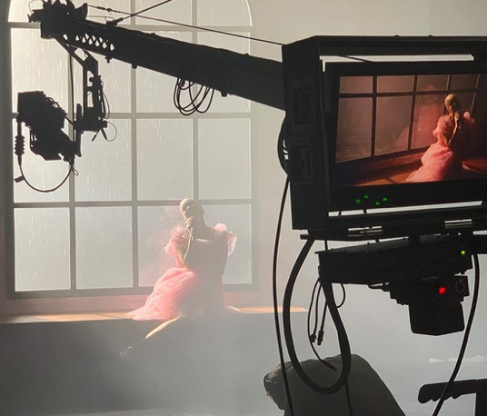 Vivid Case Study - Unique capture of Anne-Marie &lsquo;Therapy - The Live Experience&rsquo;