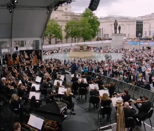Vivid Case Study - London Symphony Orchestra BMW Classics concert in Trafalgar Square