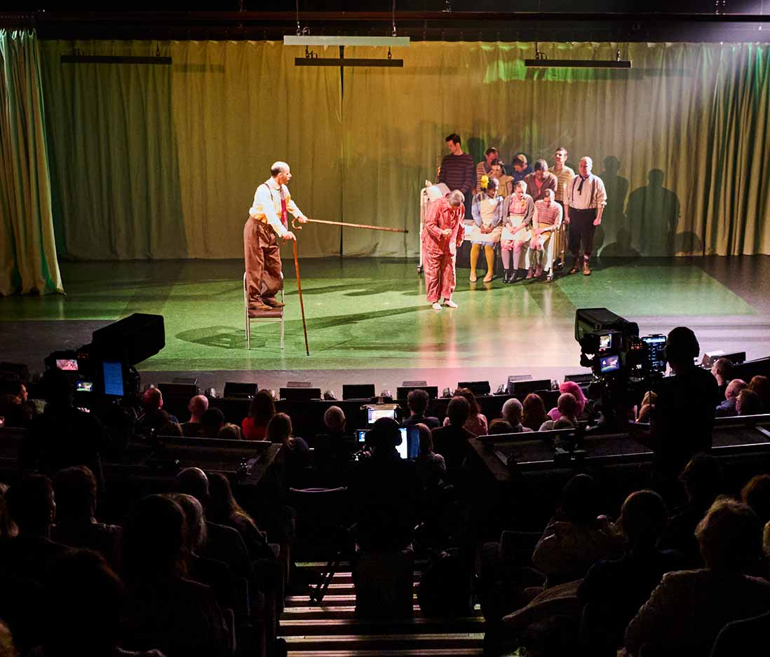 Vivid Case Study - Nye Bevan - the 100th NT Live to Cinema event at the National Theatre