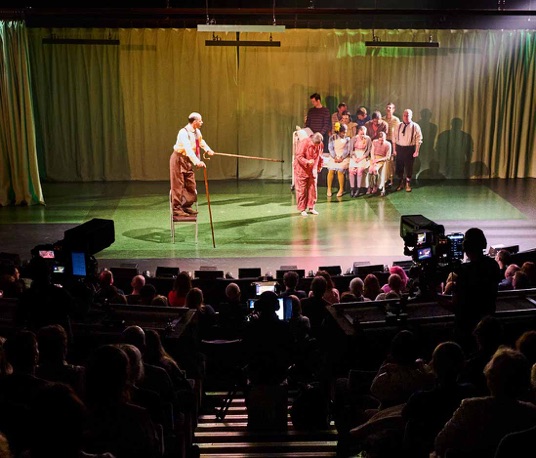 Vivid Case Study - Nye Bevan - the 100th NT Live to Cinema event at the National Theatre