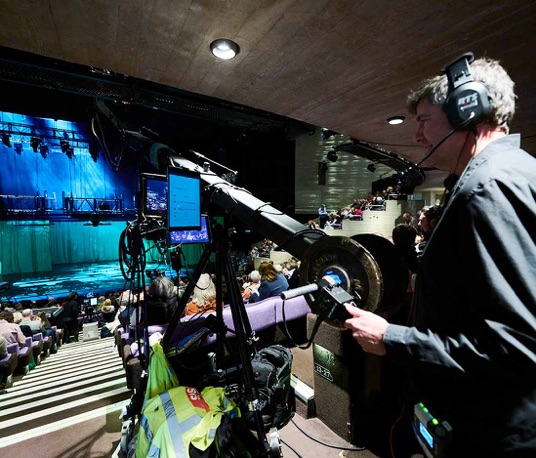 Vivid Case Study - Nye Bevan - the 100th NT Live to Cinema event at the National Theatre