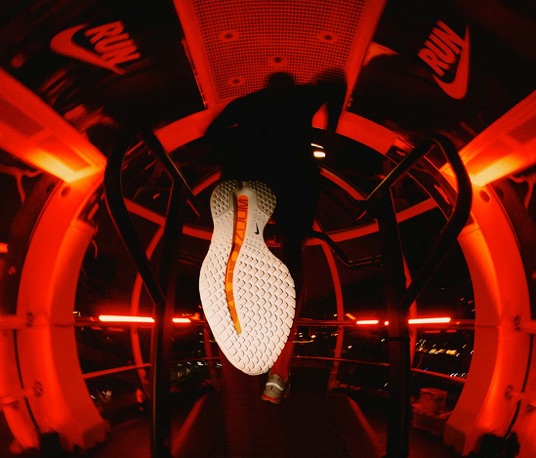 Vivid Case Study - Nike Pegasus Premium lights up the London Eye