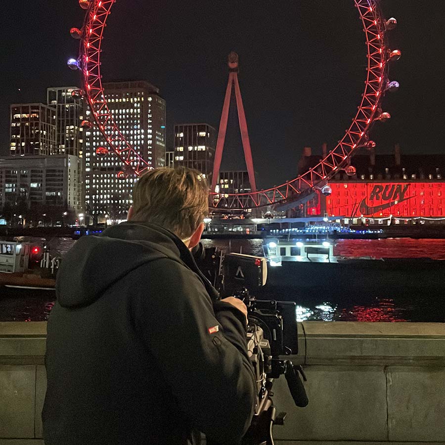 Vivid Broadcast - Case Study - Nike Pegasus Premium lights up the London Eye
