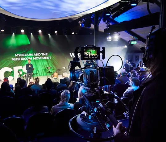 Vivid Hybrid Events in action