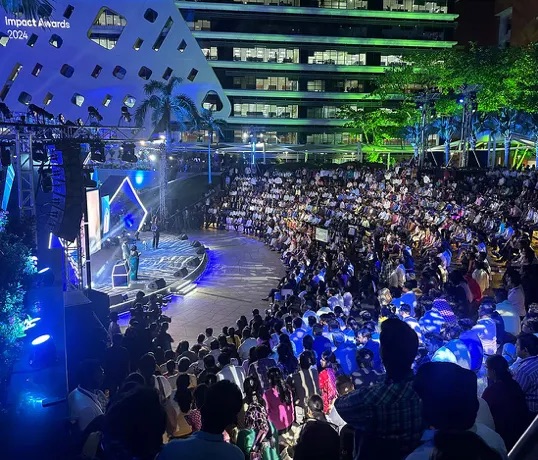 Vivid Hybrid Events in action