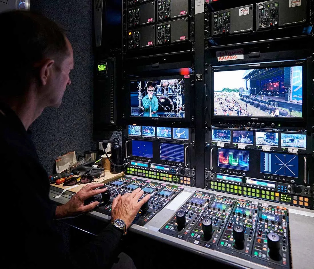 Vivid Music Broadcast in action