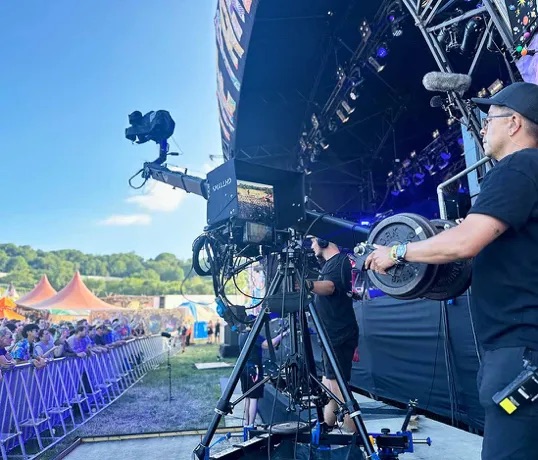 Vivid Music Broadcast in action