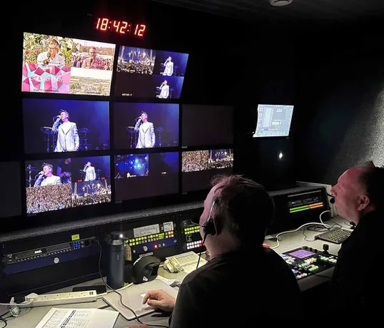 Vivid Music Broadcast in action