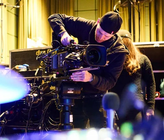 Vivid Music Broadcast in action