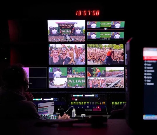 Vivid Music Broadcast in action