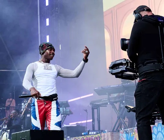 Vivid Music Broadcast in action